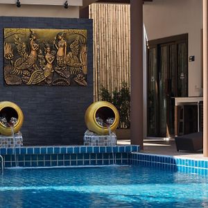Blue Palm Residence Kata